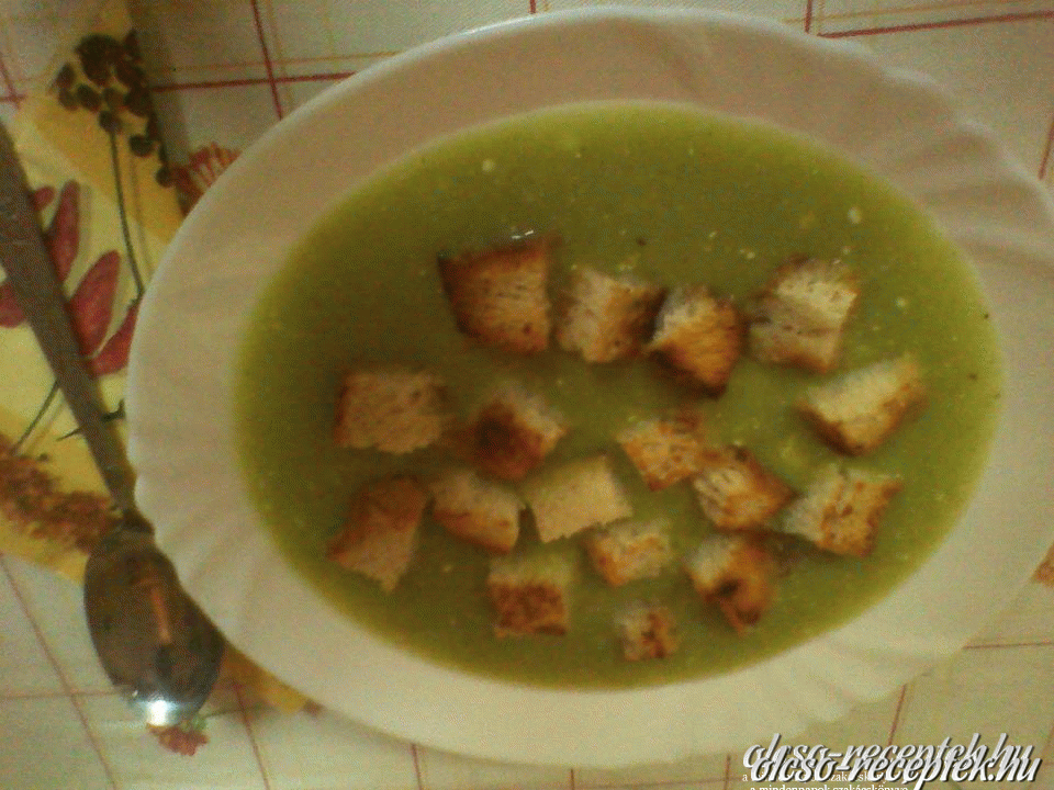 Brokkoli krémleves kép