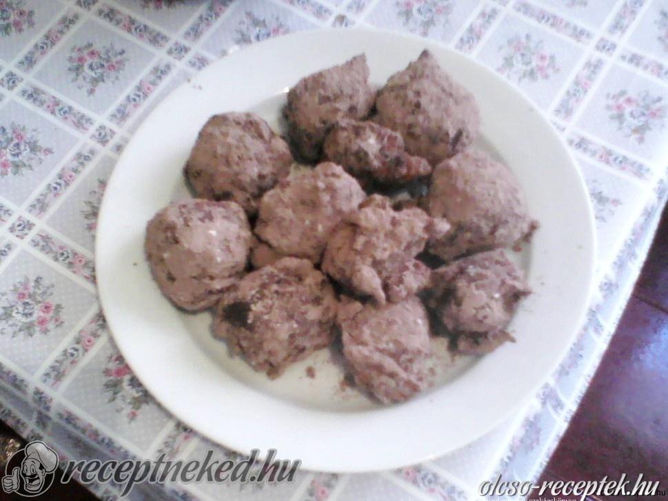 Nagyanyó csokigombóca