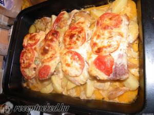 Rakott sült hús zöldségekkel Kép