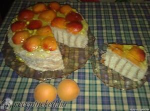 Fahéjas baracktorta