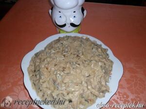 Sertéscsíkok stroganoff módra