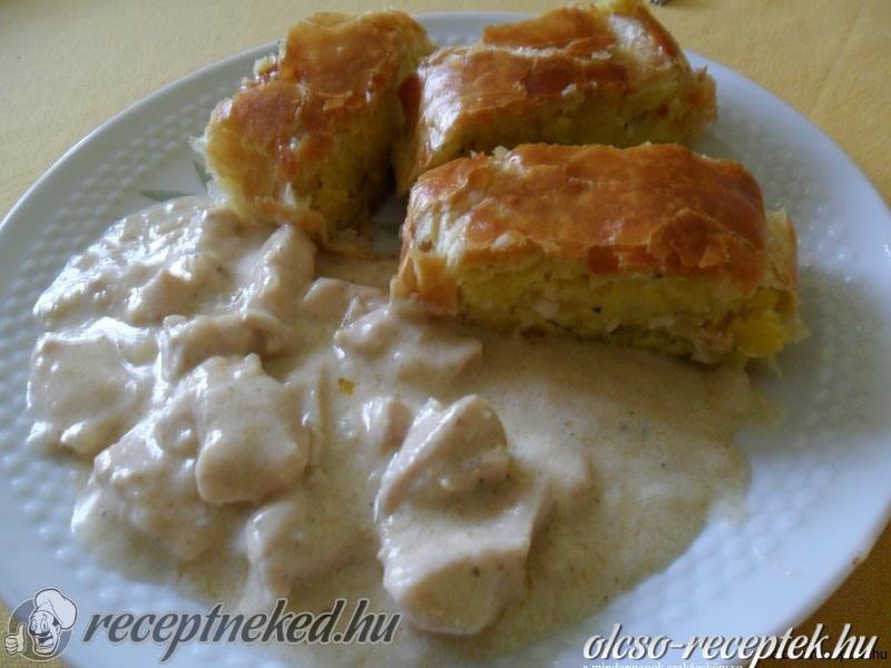 Tejszínes ragu burgonyás rétessel