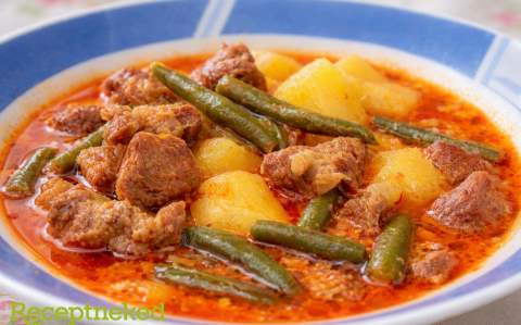 Zöldbabos sertésragu leves