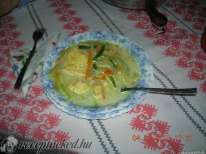 sajtgombóc leves zöldségekkel kép