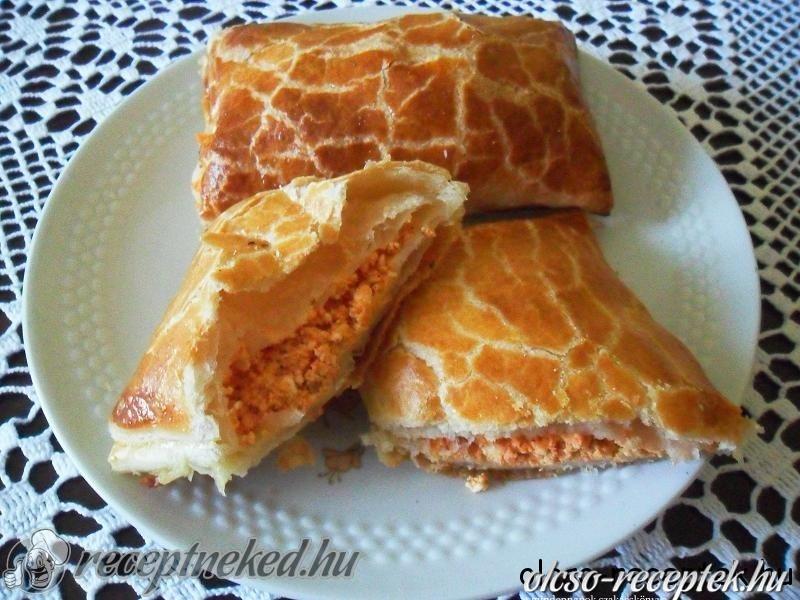 Kőrözöttes levelestészta