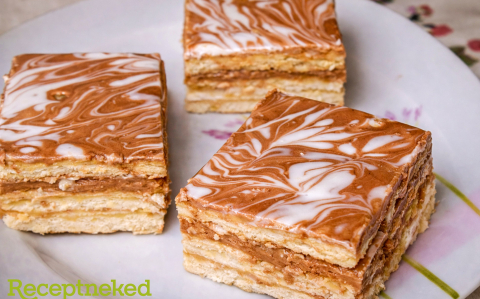 Kekszes-tejfölös csoda süti