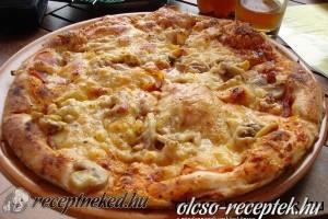 Sonkás-gombáa pizza