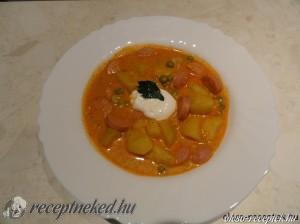 Virslis borsópörkölt kép