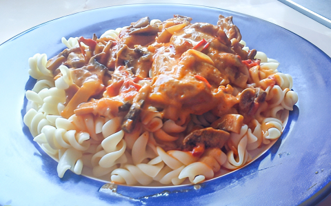 Tejszínes-gombás csirke recept fotóval Tejszínes-gombás csirke