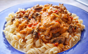 Tejszínes-gombás csirke