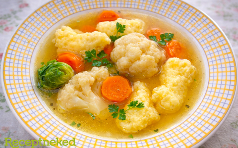 Zöldségleves sajtgaluskával