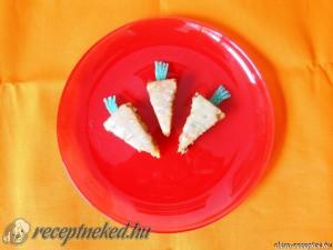 Répa formájú répatorta