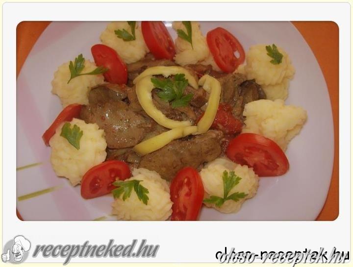 Csirkemáj gombával