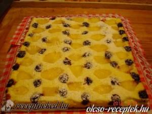 Gyümölcsös túrós pite