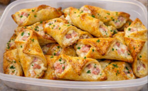 Sajtos-sonkás-tejfölös papucs