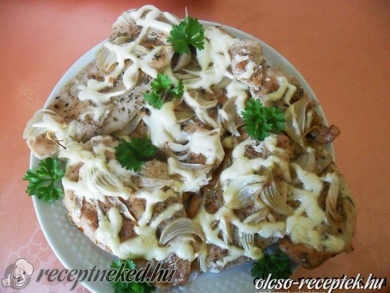 Pikáns majonézes csirkemell