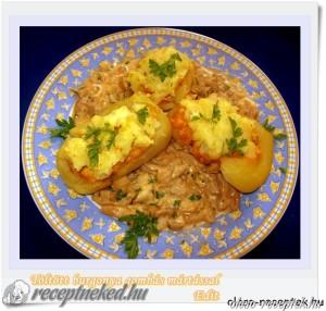 Töltött burgonya gombás mártással