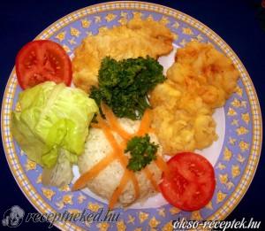 Sertésszeletek tejfölös bundában kép