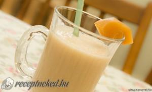 Banános, őszibarackos shake kép