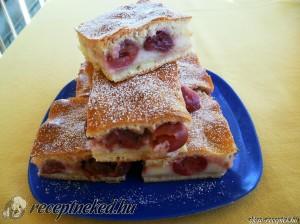 Cseresznyés-pudingos pite kép