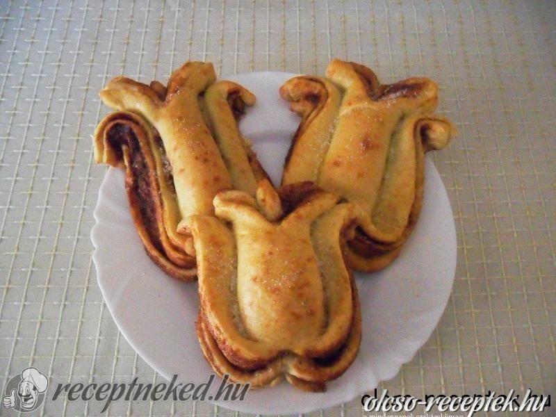 Kelt tésztából tulipán kép