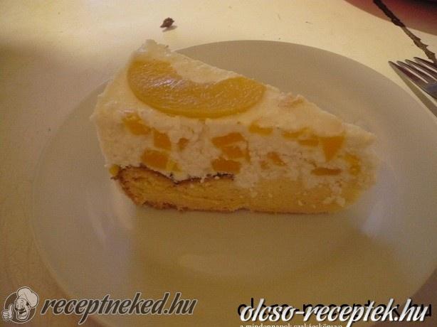 Őszibarackos túrótorta kép