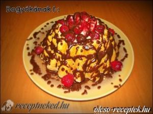 Vaníliás-epres kuglóf