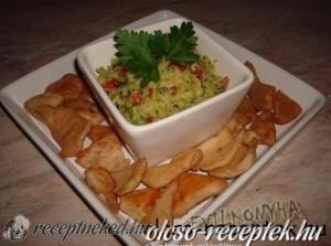 Guacamole csirke chips-el kép