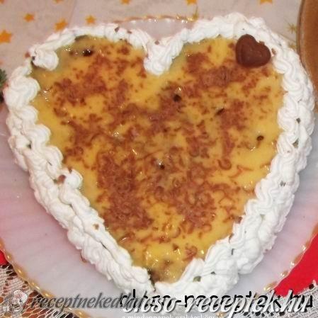 Madártej-krémes szívtorta