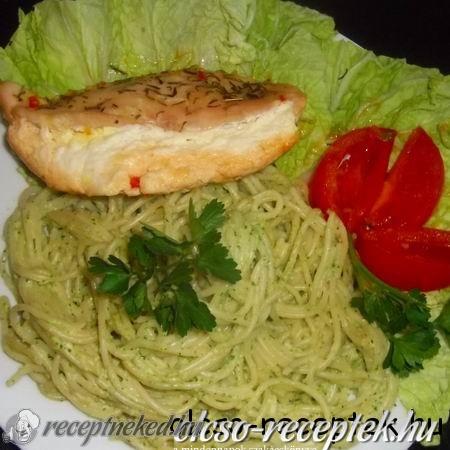 (Juh)túróval töltött csirkemell