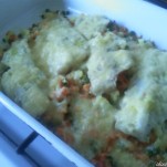 Sajtos ficánka zöldségágyon