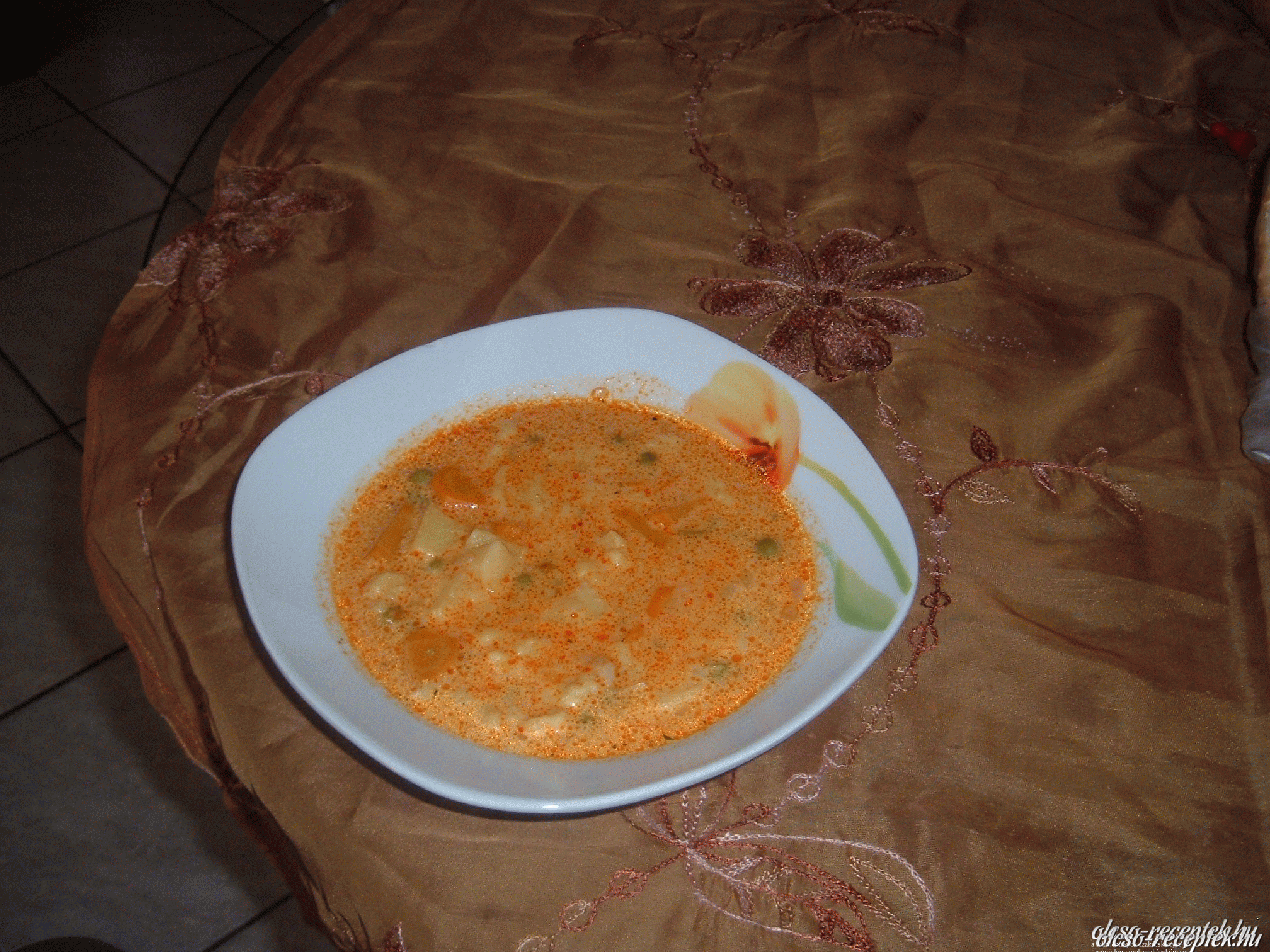 Borsóleves extrákkal