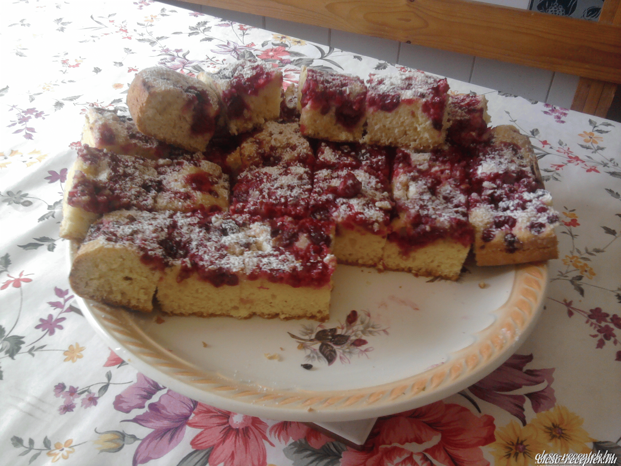 Egyszerű gyümölcsös lepény kép