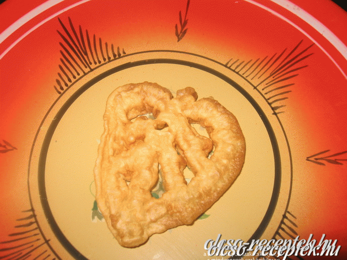 Levél alakú palacsinta