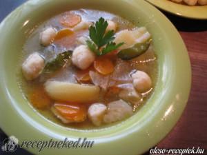 Grízgombóc leves kép