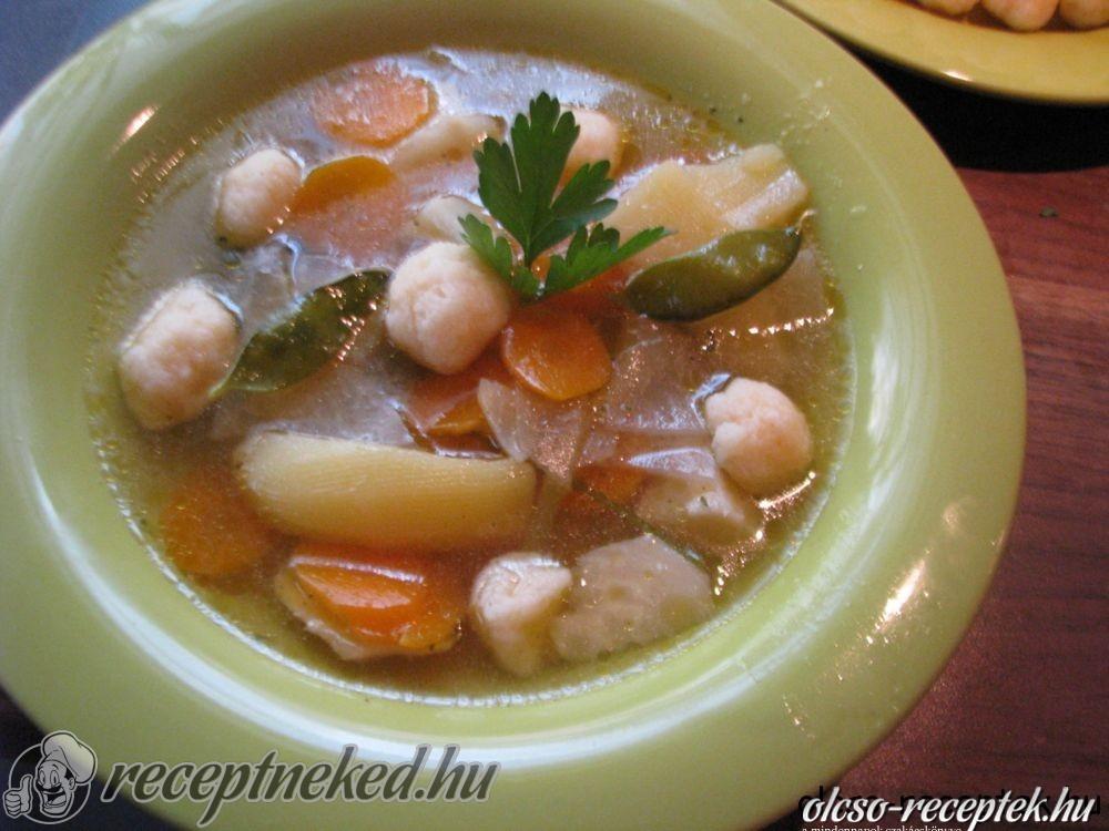 Grízgombóc leves kép