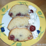 Meggyes-bögrés süti őzgerinc formában