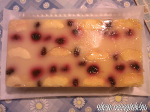 Pudingos gyümölcstorta