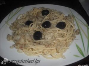 Fokhagymás-tonhalas spagetti