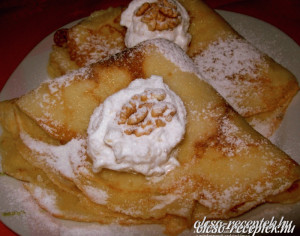 Almás palacsinta diós töltelékkel
