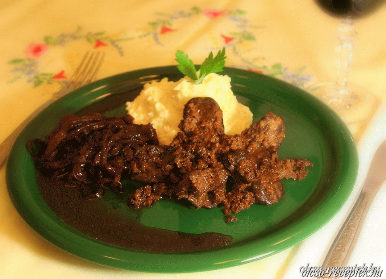 Csirkemáj libaköntösben