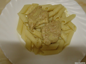 Zöldbors szószban párolt sertésérmék