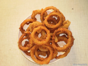 Panírozott hagymakarikák