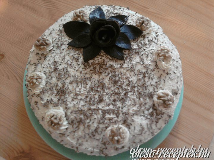 Csokis diótorta csokigyurmával