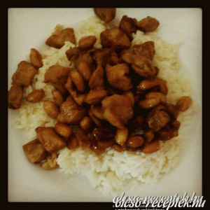 Gyömbéres-mogyorós csirke