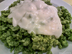 Parajos galuska kéksajt mártással