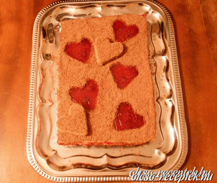 Meggyes tejszínes sütemény