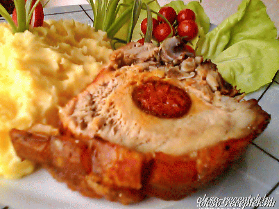 Kolbásszal töltött malackaraj