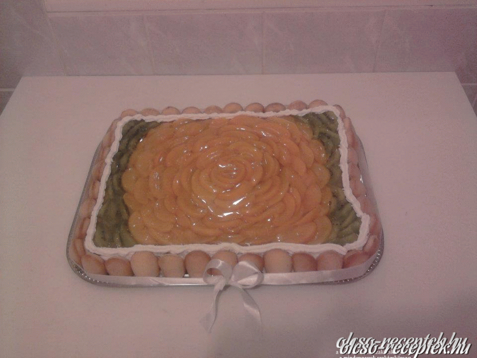 Névnapi gyümölcstorta