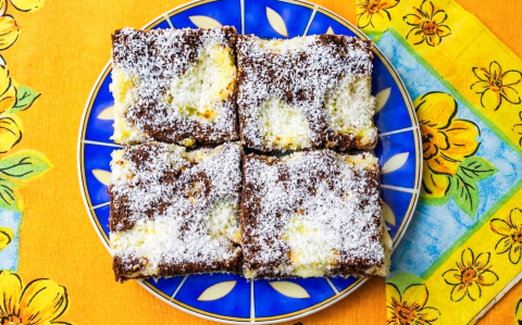 Kakaós-kókuszos kevert süti